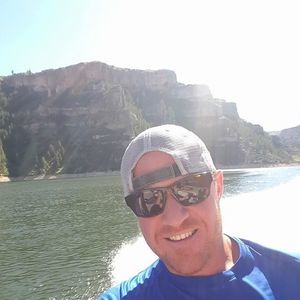 Meet your Posher, Cory